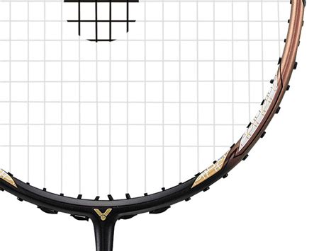 Both of its balance point and swing weight are lighter than the first generation of TK-F, thus further delivering a more comfortable hitting experience. . Victor thruster f